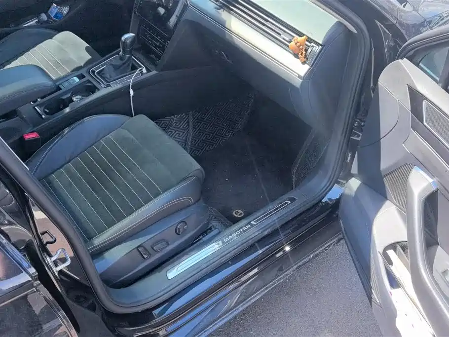 Volkswagen Magotan 2020 330TSI DSG Luxury фото 8