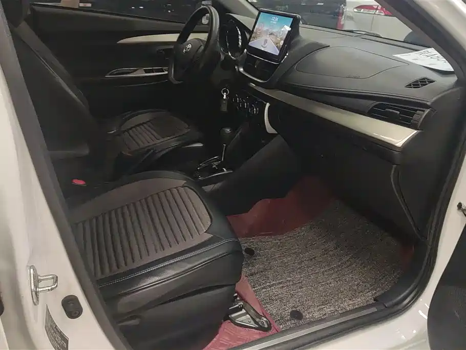 Toyota YARiS L Zhi Xuan 2020 Zhi Xuan X 1.5L CVT Luxury фото 8