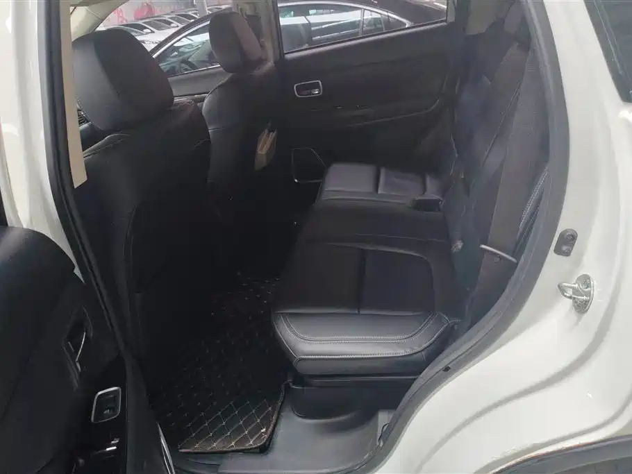 Mitsubishi Outlander 2019 2.0L 2WD Enjoy 5-Seater China VI фото 11