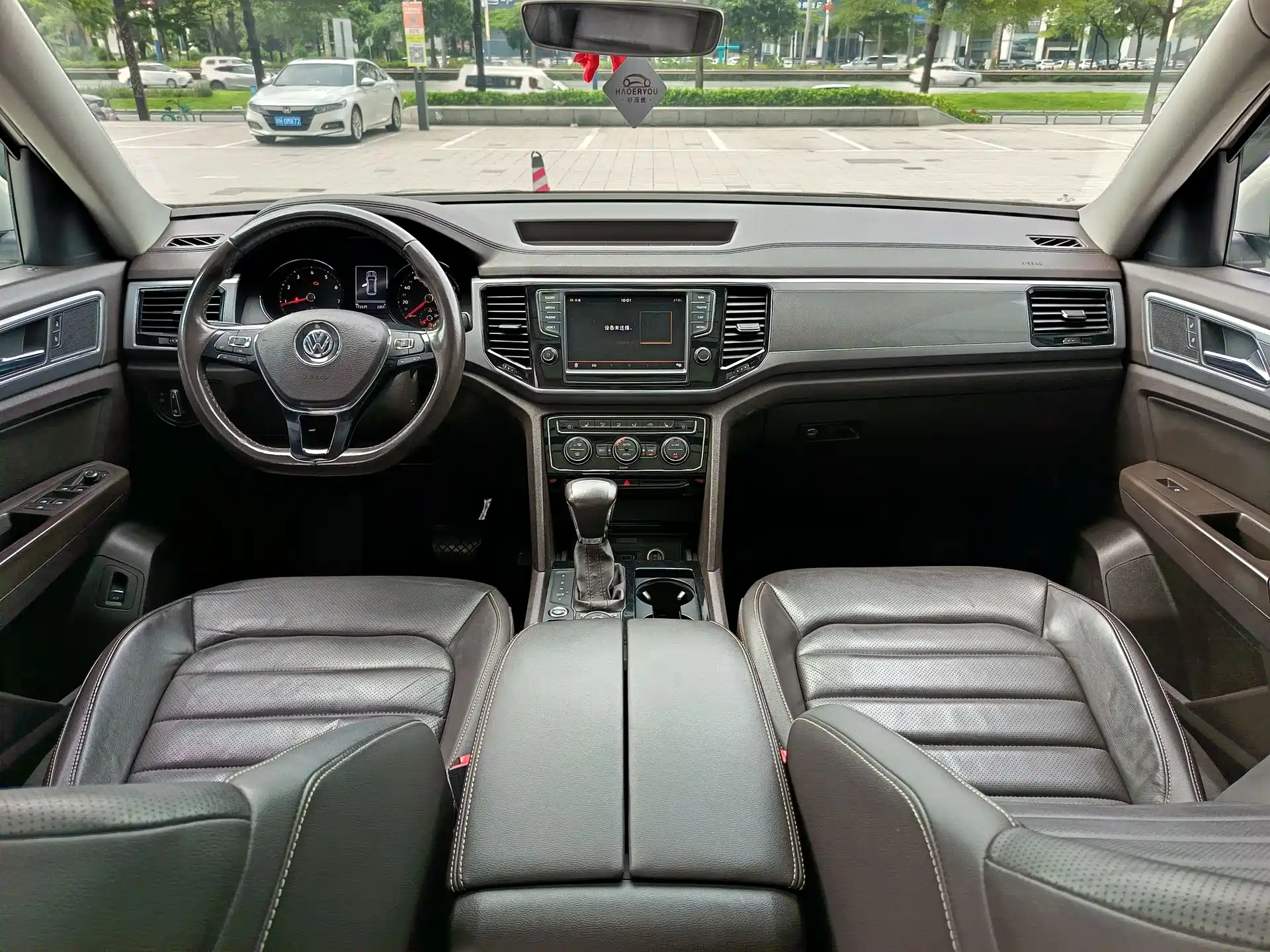 صورة 10 - Volkswagen Teramont