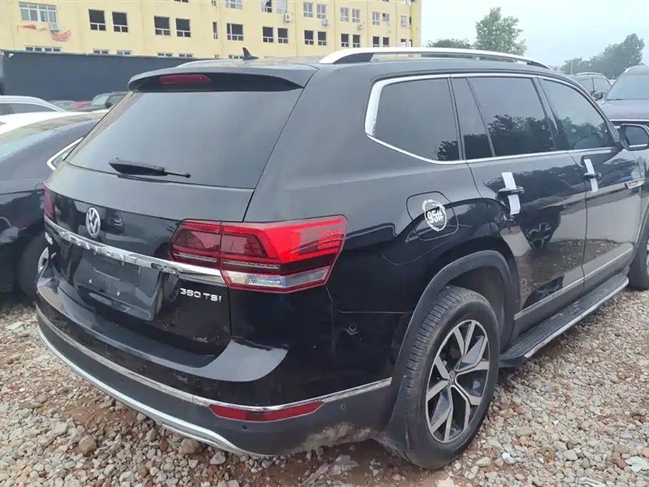 Volkswagen Teramont 2019 380TSI 4WD Luxury Edition China VI фото 3