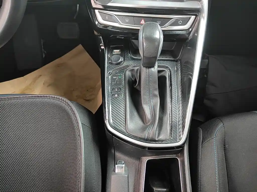 Peugeot 308 2018 2018 1.6L Auto Luxury Edition