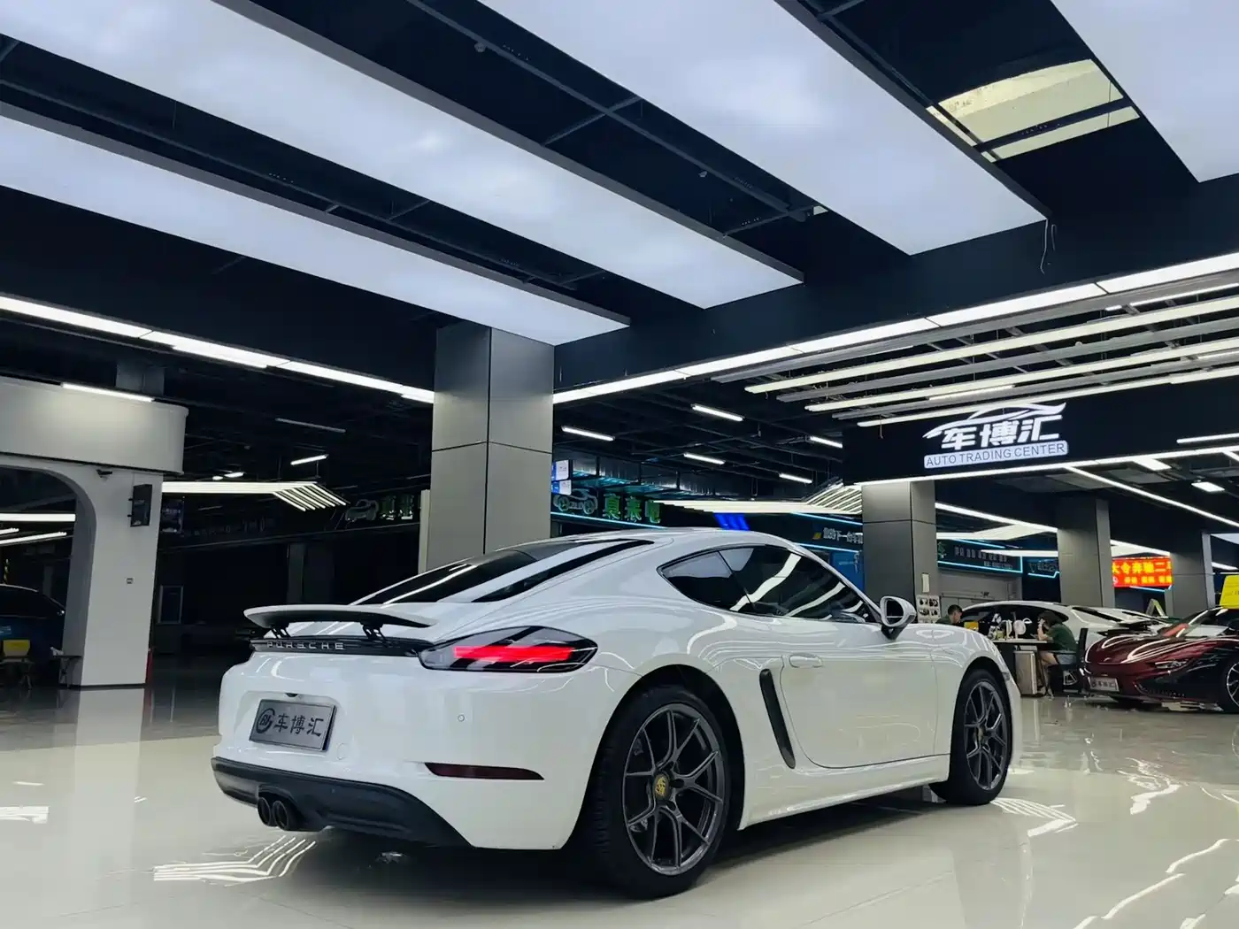 Porsche 718 2022 Cayman 2.0T фото 7
