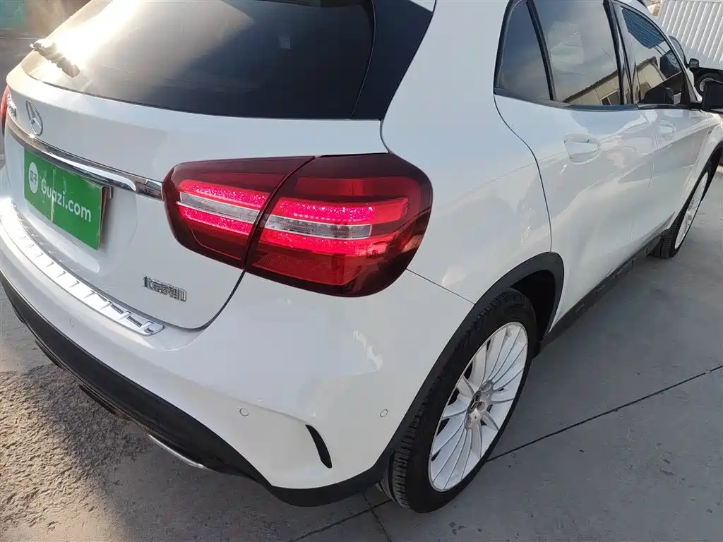 Mercedes-Benz GLA 2018 GLA 200 Polar Limited Edition фото 8