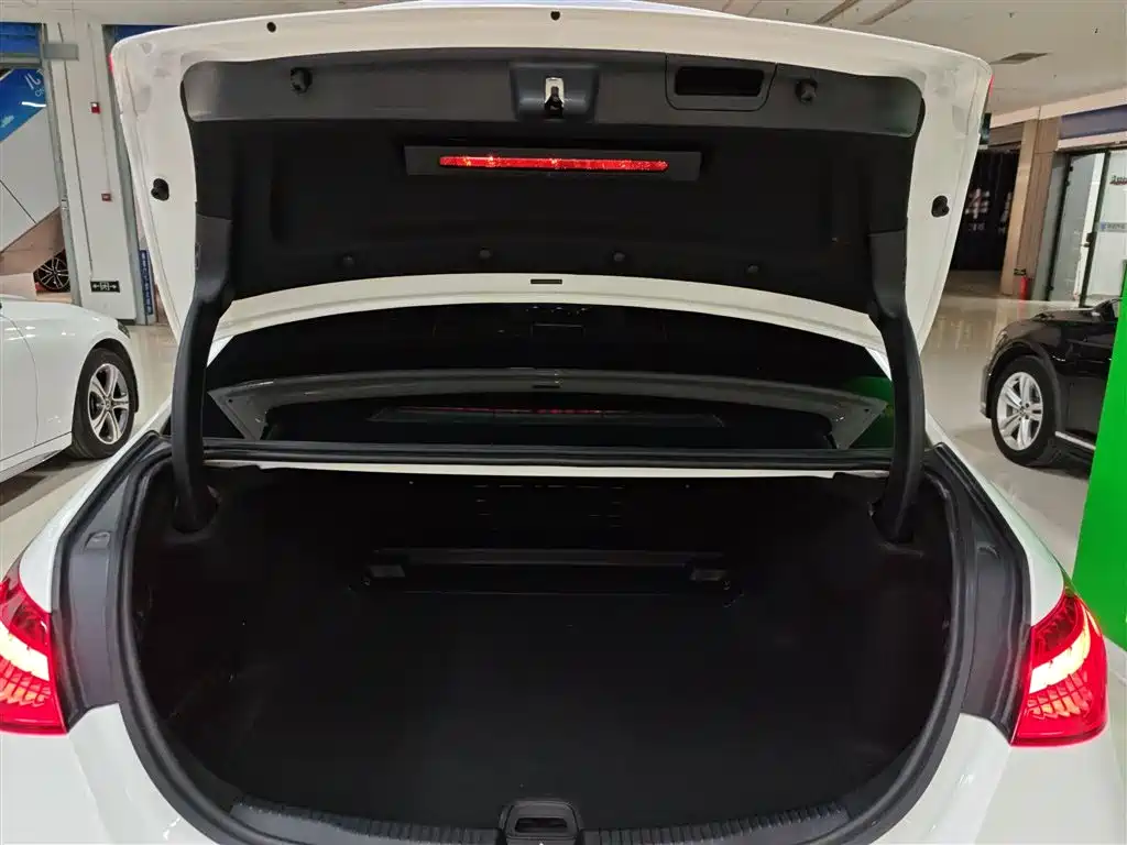 Mercedes-Benz C-Class 2024 Facelift III C 260 L Sport фото 19