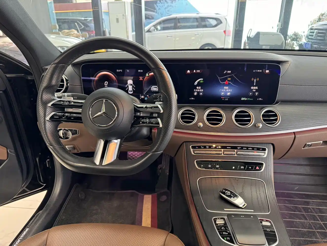  E CLASS