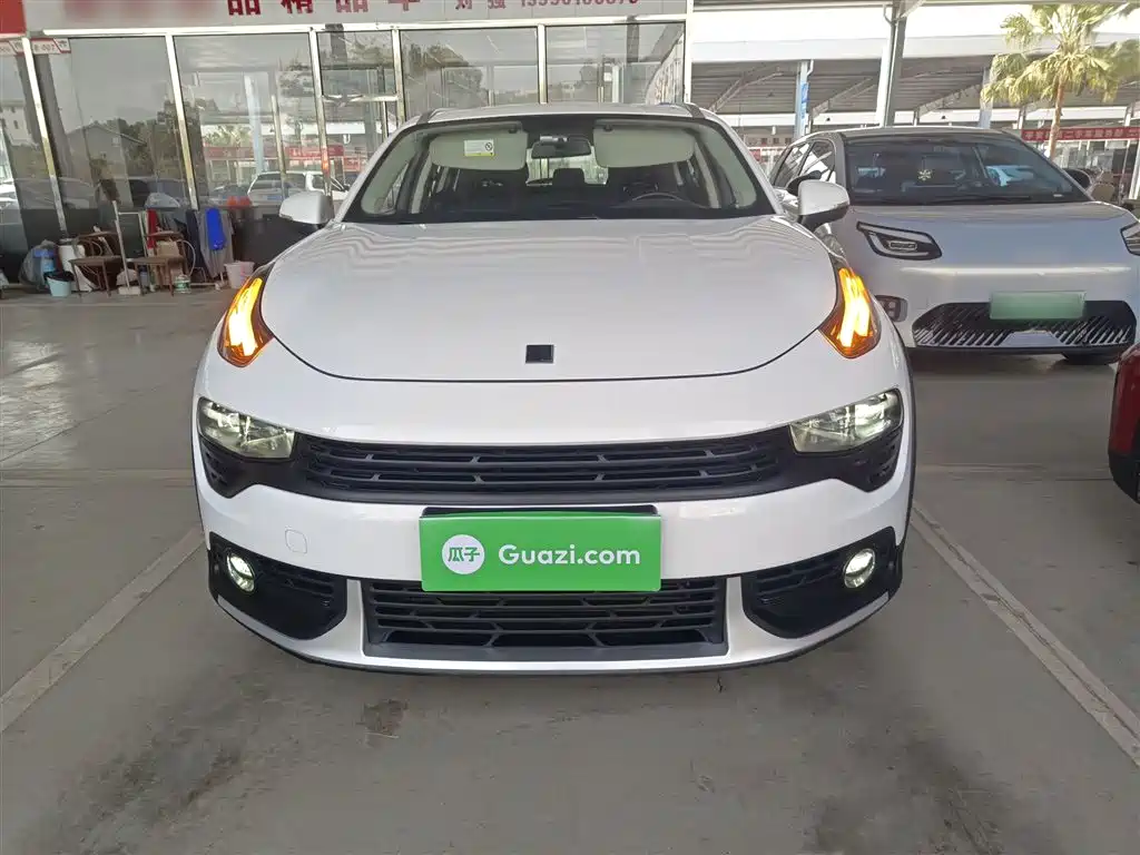 Lynk & Co 02 2019 High Performance 2.0T Automatic 2WD Power Edition China VI фото 3