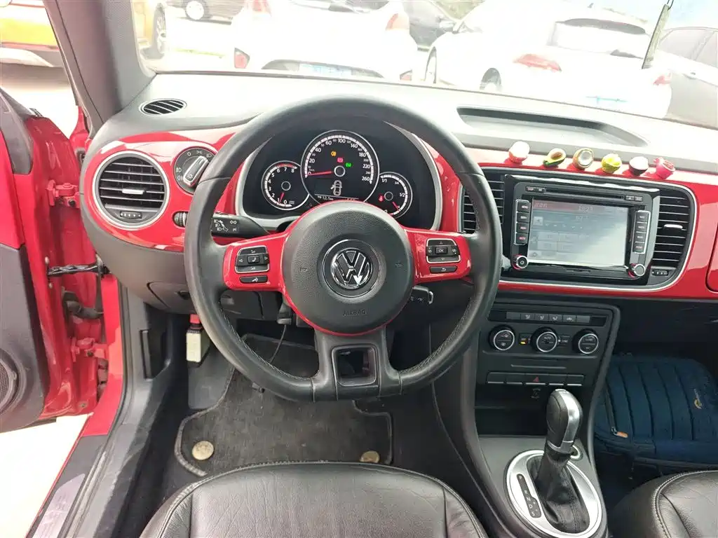 Volkswagen Beetle 2015 280TSI фото 11
