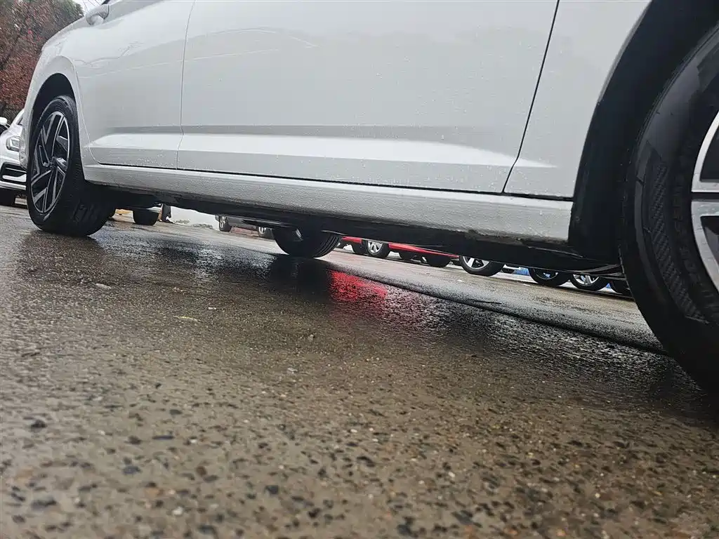 Volkswagen Sagitar 2025 300TSI DSG Surpass Edition фото 21