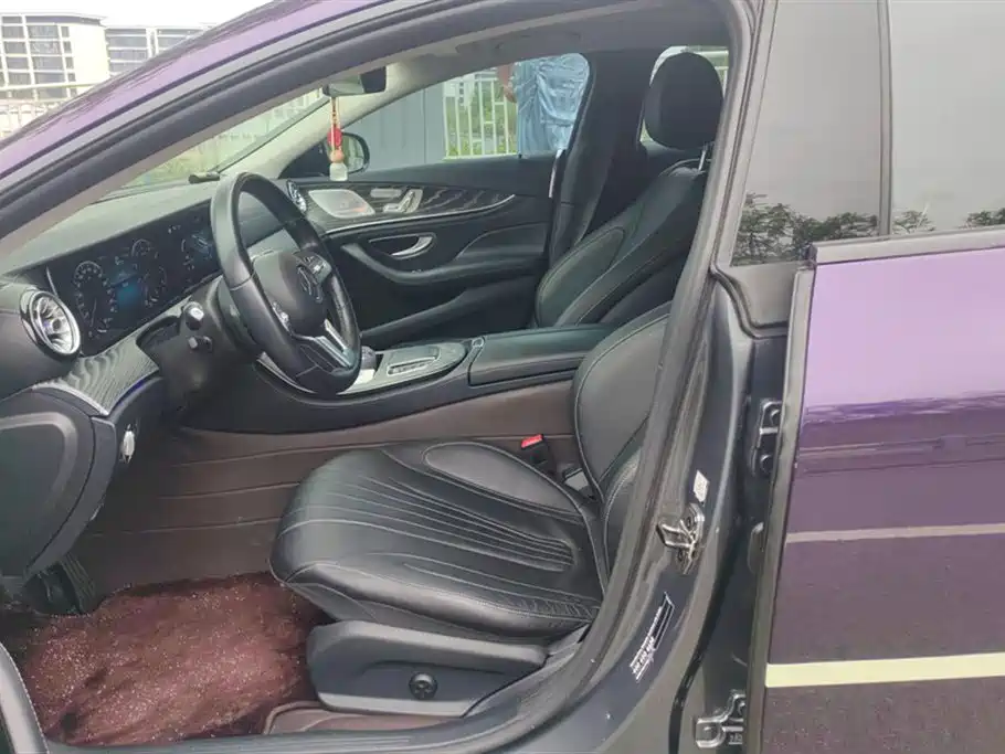 MERCEDES-BENZ CLS