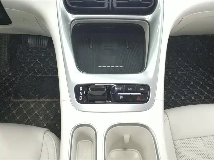 Geely Galaxy Starry Wish 2026 Edition 310km Youth Version фото 16
