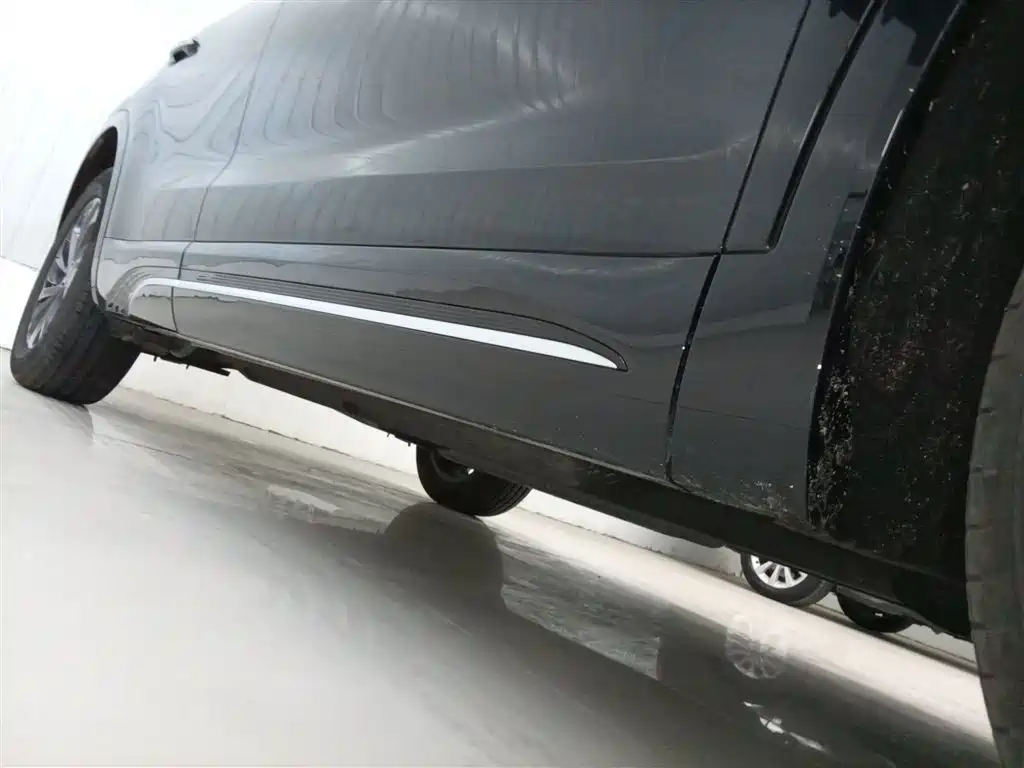 Hongqi HS5 2023 2.0T Flag Enjoy Pro Edition фото 19