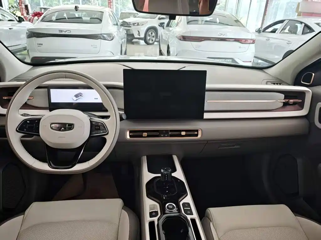 Geely ICON 2025 2026 Chocolate 1.5TD Pure Edition