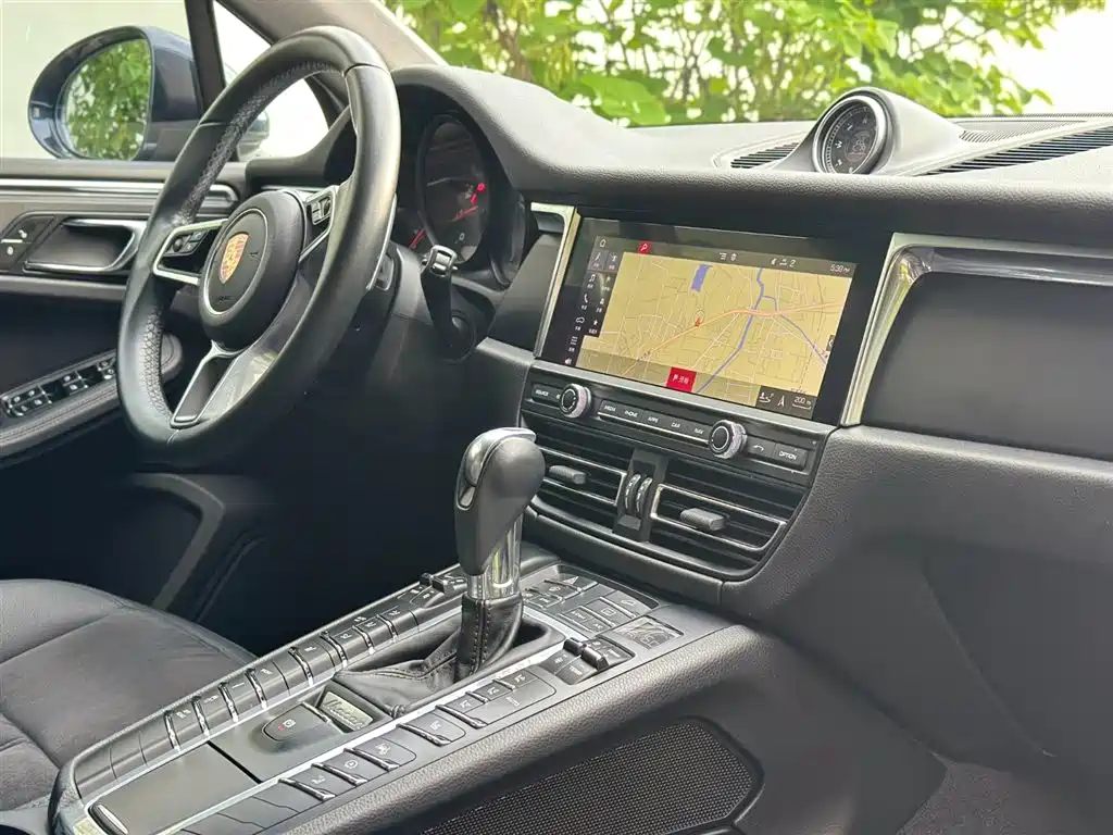Porsche Macan 2018 Macan 2.0T фото 7