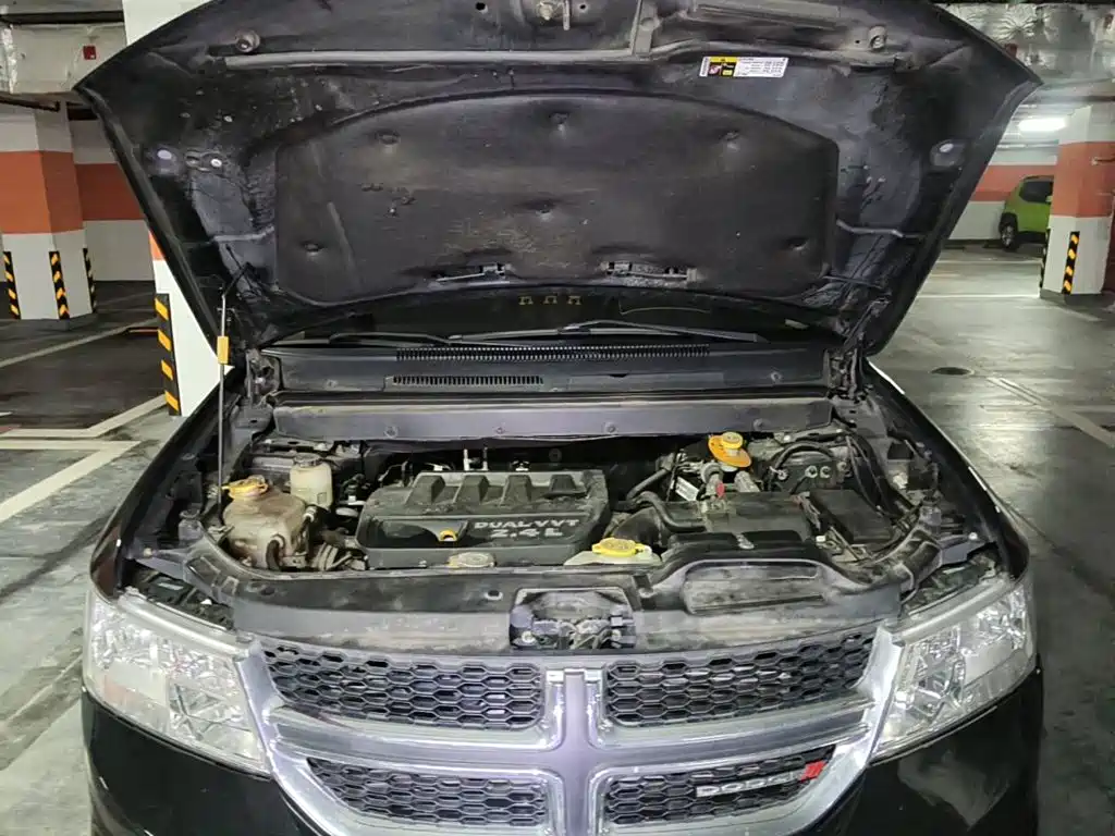 Dodge Journey 2015 2013 Model 2.4L 2WD Premium Edition