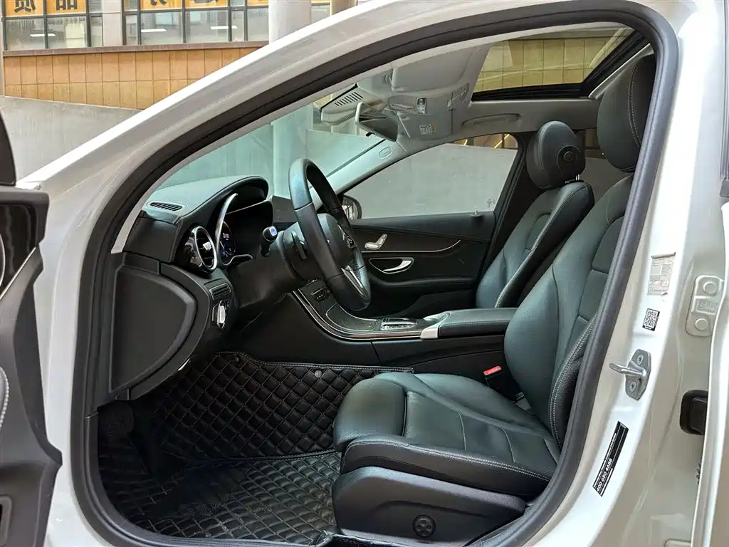 MERCEDES-BENZ C CLASS