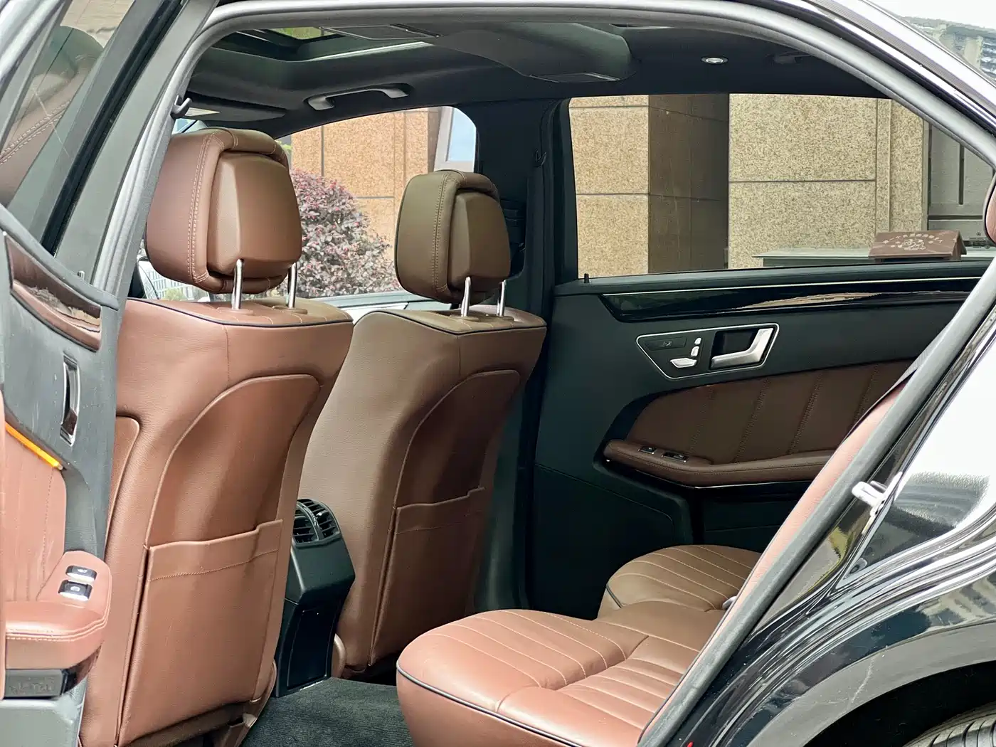 Mercedes-Benz E-Class 2015 E 320 L Sport 4MATIC фото 6
