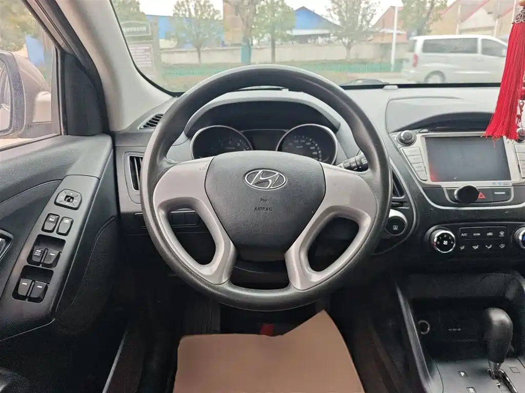Hyundai Beijing Hyundai ix35 2015 2.0L Automatic 2WD Comfort China V фото 11