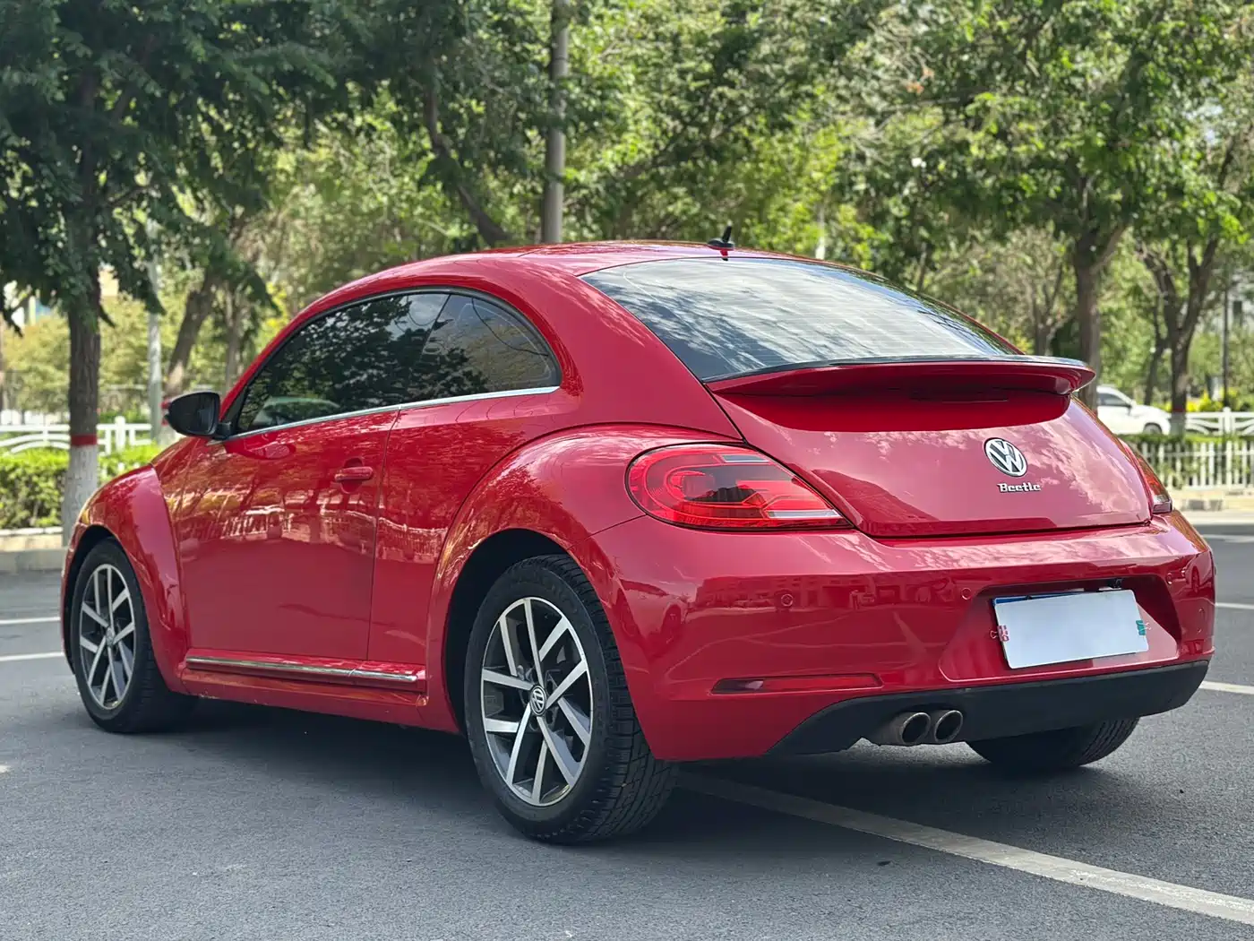 Volkswagen Beetle 2013 1.4TSI Fashion Edition фото 12