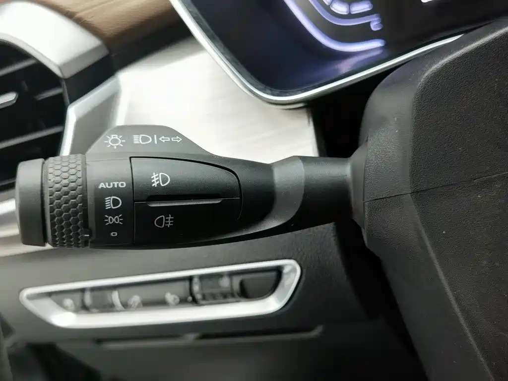 Geely Binyue 2019 2019 260T DCT Ranger China VI