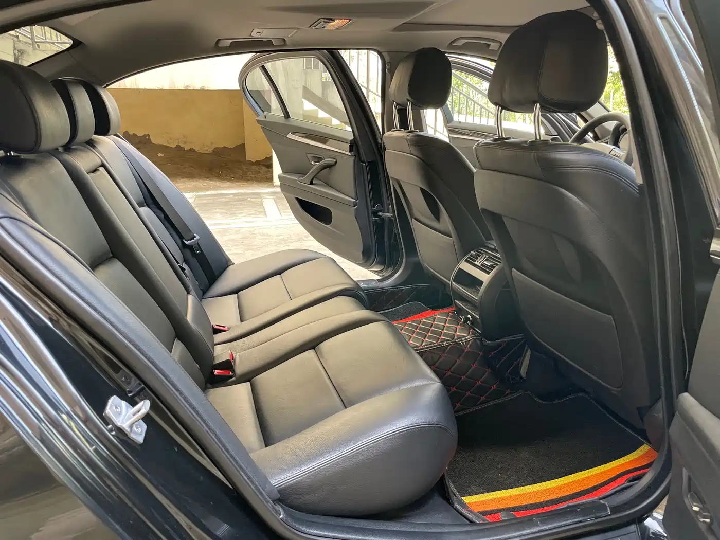 BMW 5 Series 2014 520Li Elegance фото 13