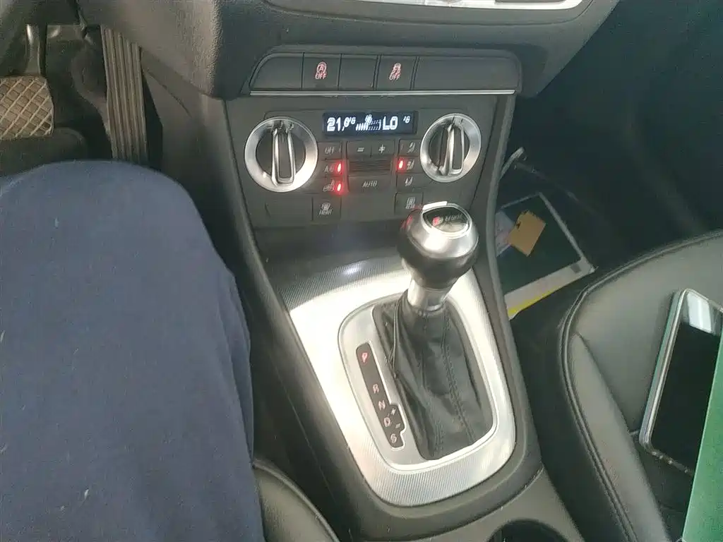 Audi Q3 2015 30 TFSI Comfort фото 6