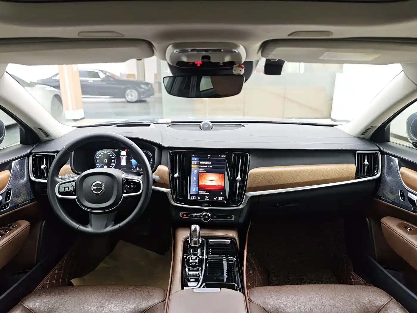 VOLVO S90 PLUG IN HYBRID