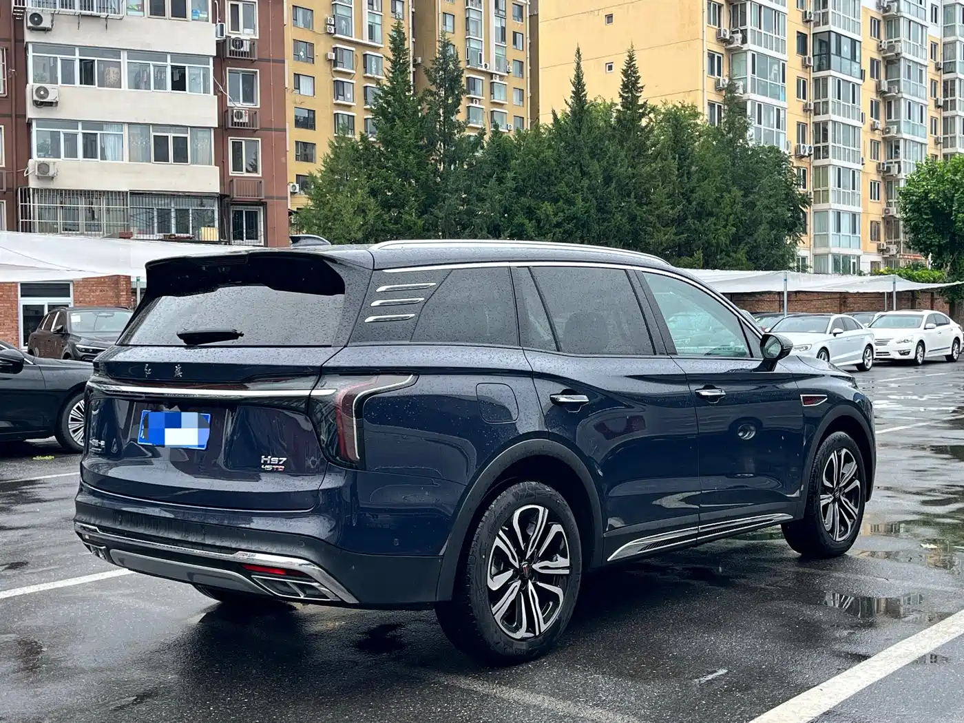Hongqi HS7 2023 2023 2.0T Automatic 4WD Flag Leader Edition (6-seater)