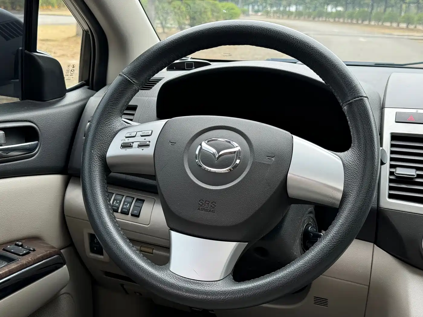 Mazda 8 2011 2011 2.3L Ultimate
