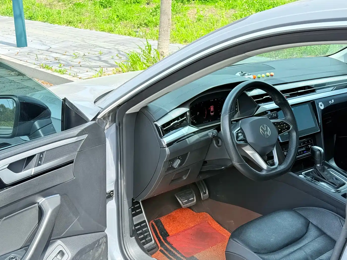 Volkswagen FAW-Volkswagen CC 2023 380TSI Eye-catching Edition фото 5