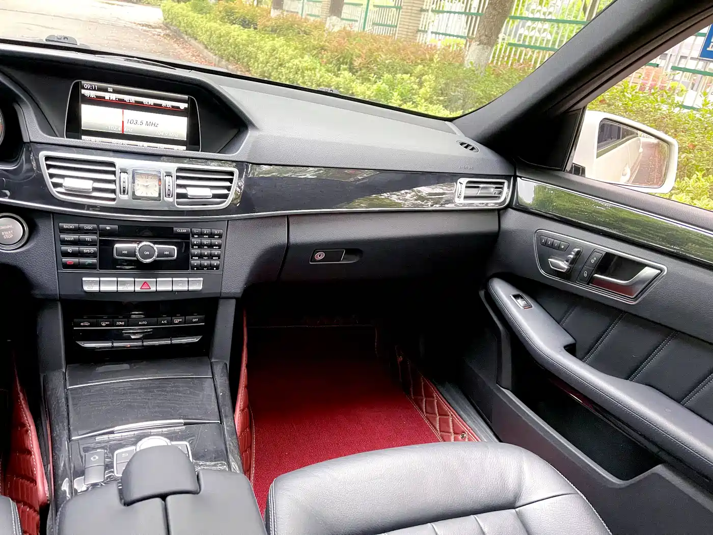 Mercedes-Benz E-Class 2014 Facelift E 300 L Sport фото 8