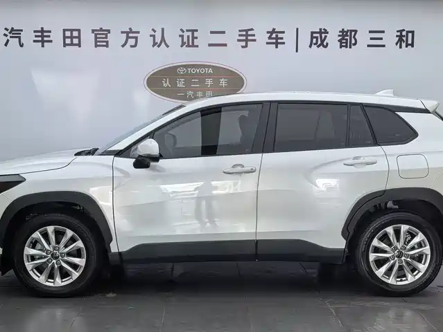 Toyota Corolla Cross 2024 2.0L Elite Edition — фото 3