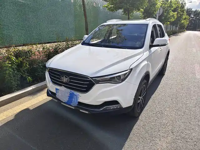 Besturn Besturn X40 2018 Internet Celebrity Edition 1.6L Automatic Luxury