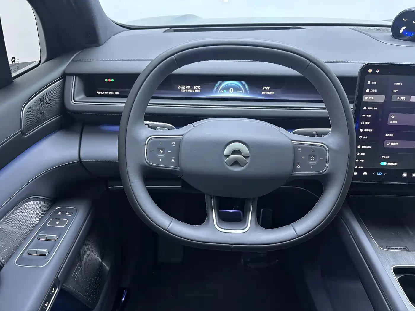NIO ES8 2026 2025 Model 6-Seat Executive Luxury Edition