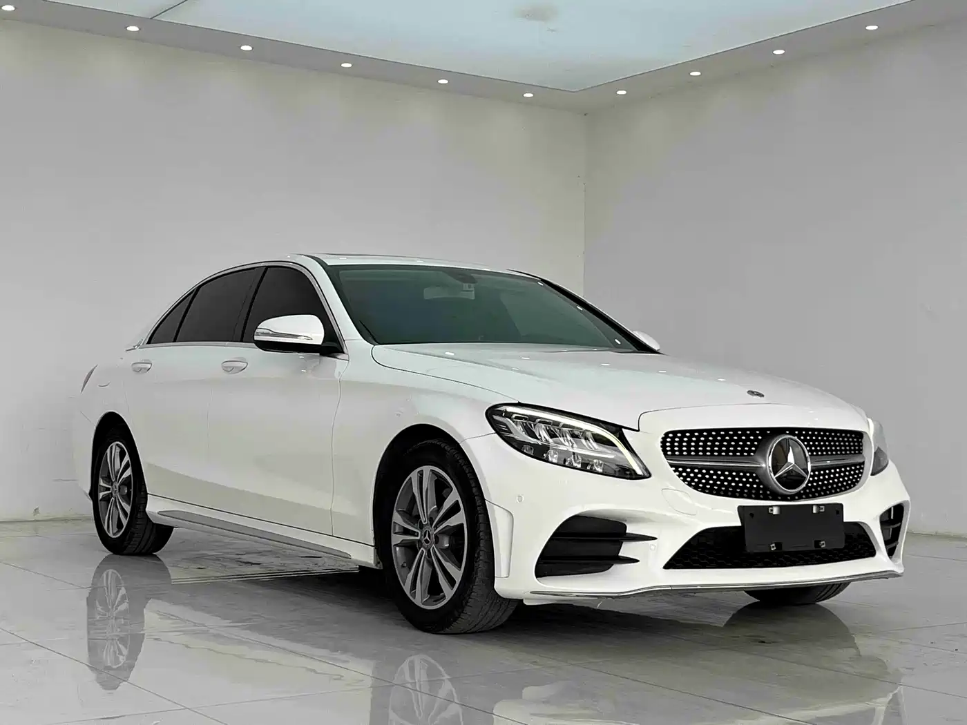 Mercedes-Benz C-Class 2020 Facelift C 200 L Fashion фото 2