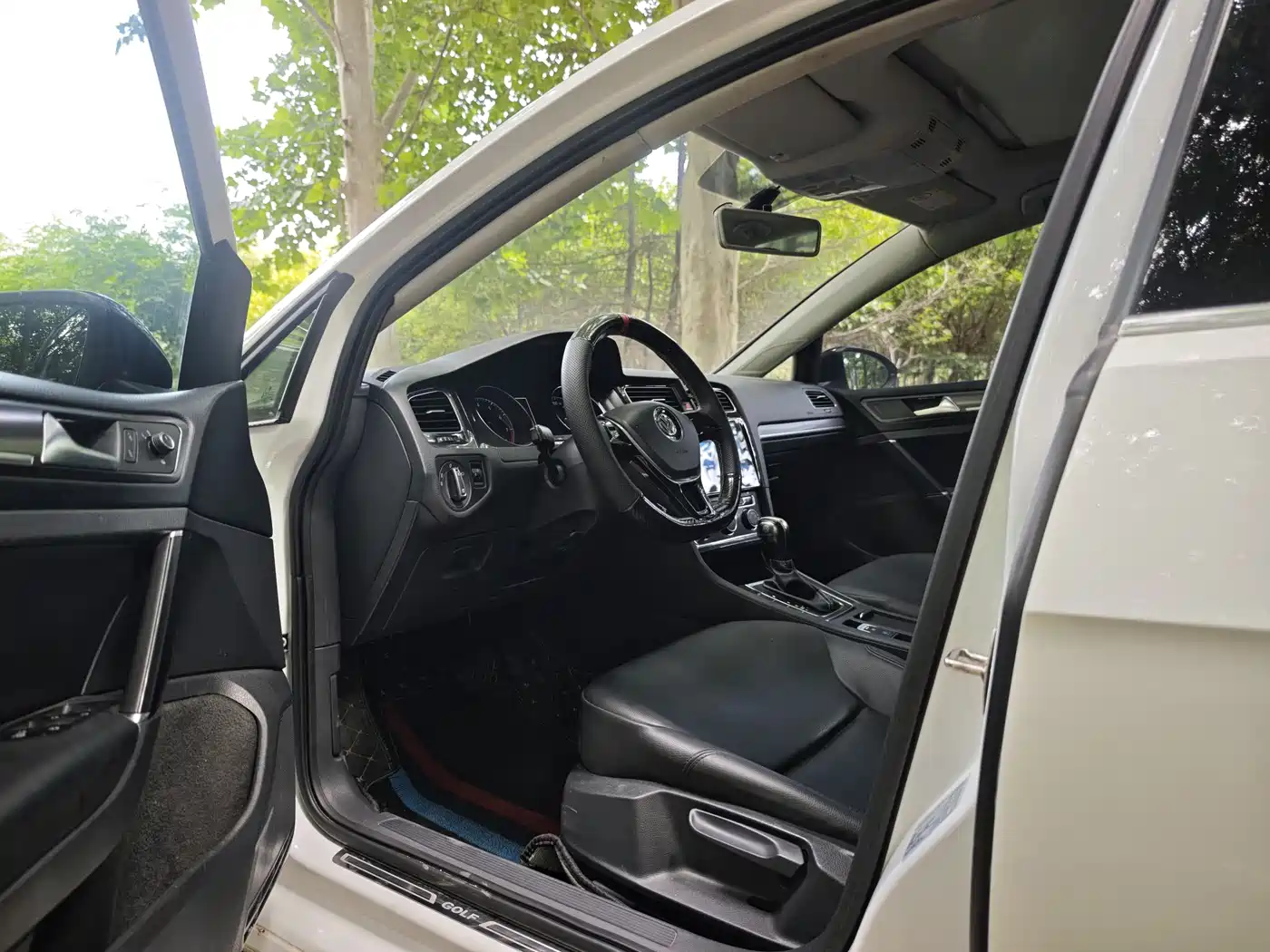 Volkswagen Golf 2016 230TSI Automatic Comfort фото 5
