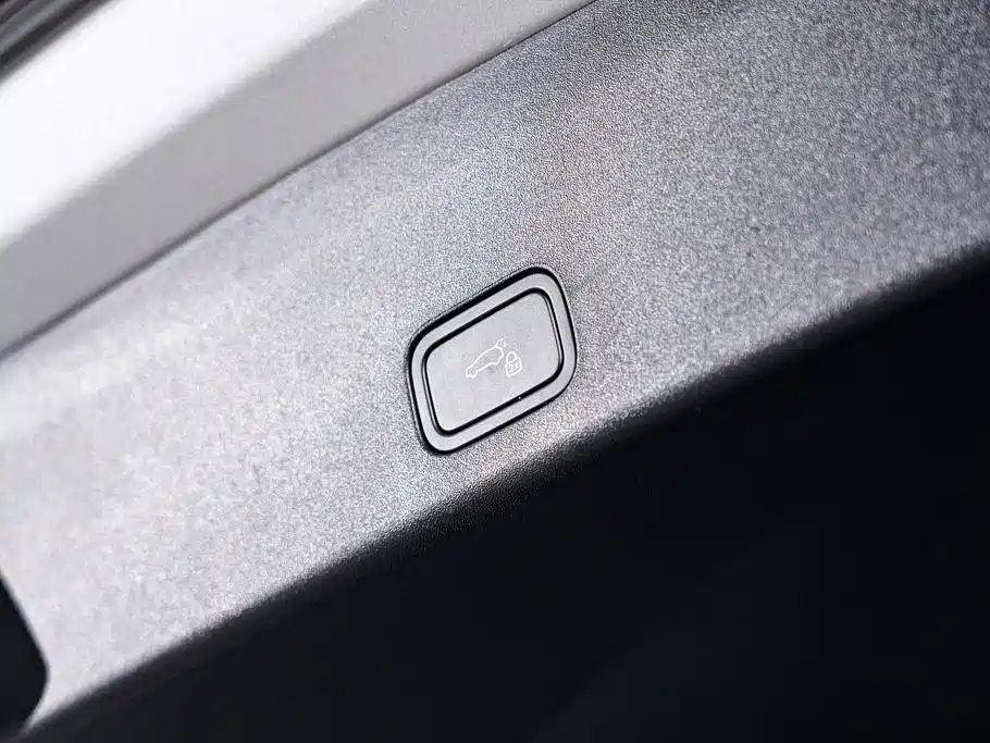 Li Auto i6 2025 2025 4WD Base Model