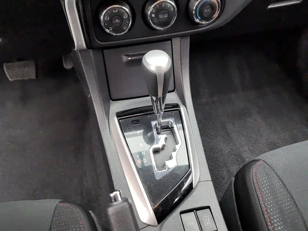 Toyota Corolla 2018 1.2T S-CVT GL Smart Edition фото 13