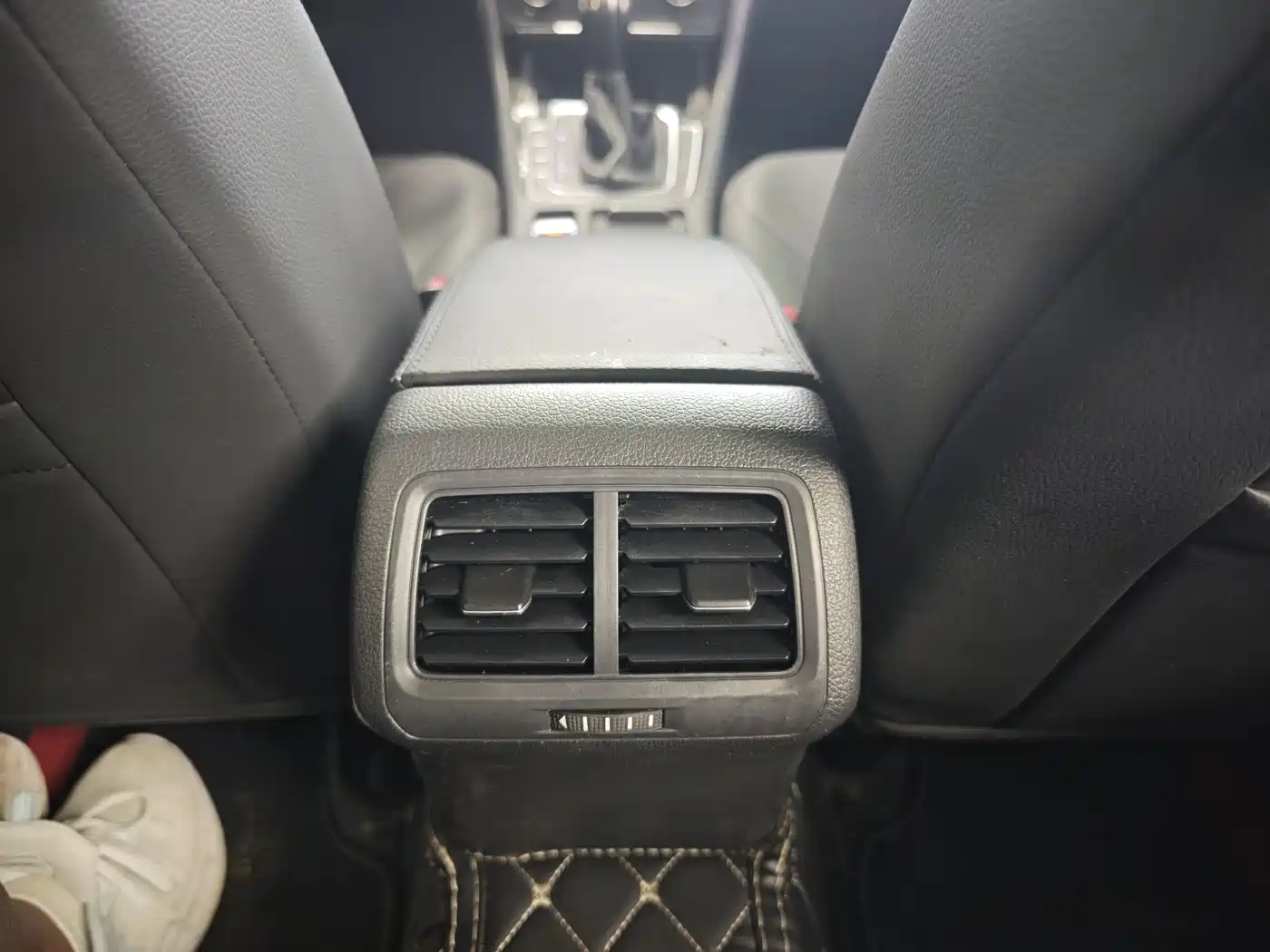 Volkswagen Golf 2016 230TSI Automatic Comfort фото 13