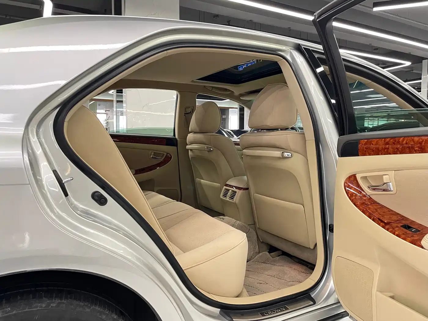 Toyota Crown 2007 2.5L Royal Special Edition фото 9