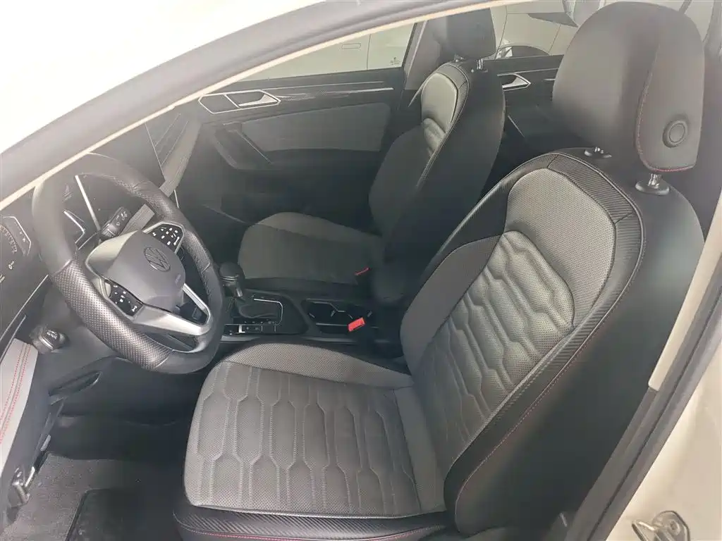 Volkswagen Tiguan X 2022 330TSI 2WD Flagship Edition фото 7