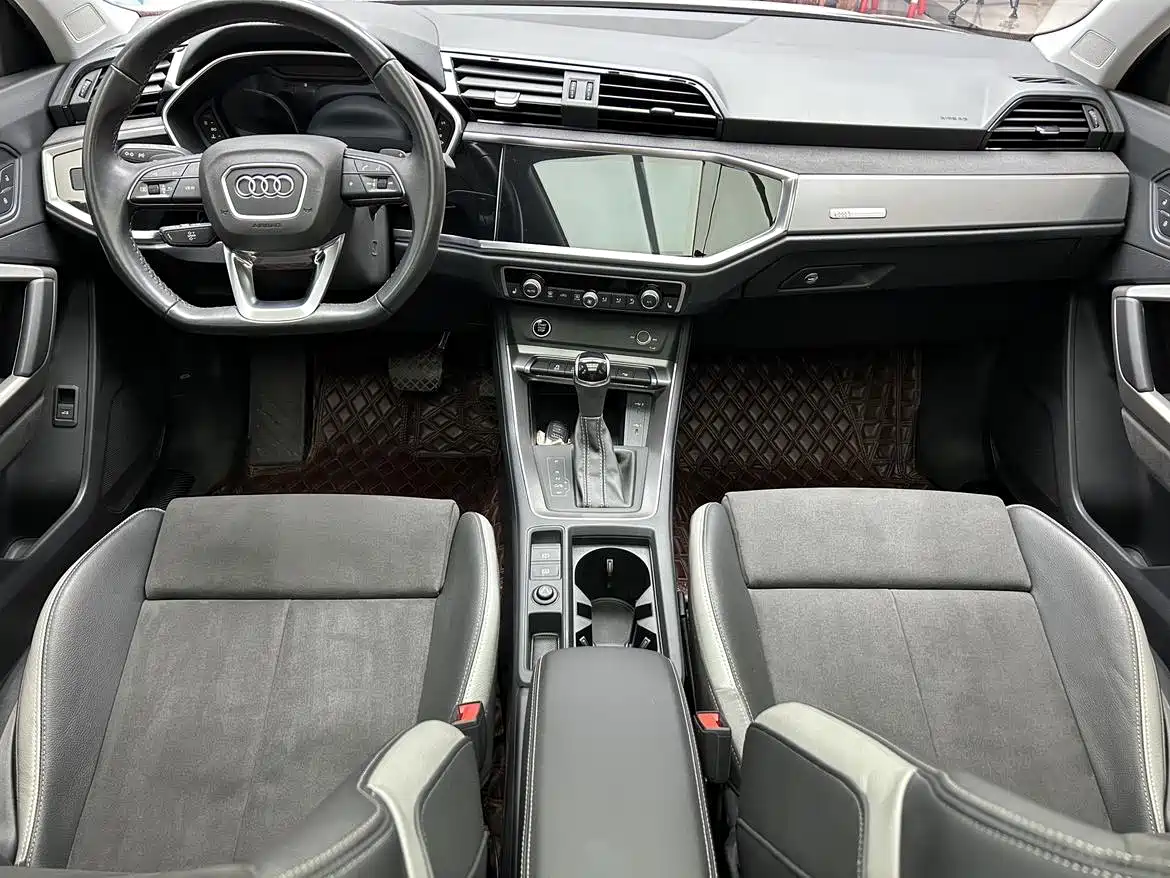 Audi Q3 2023 35 TFSI Fashion Dynamic (1.4T) фото 14