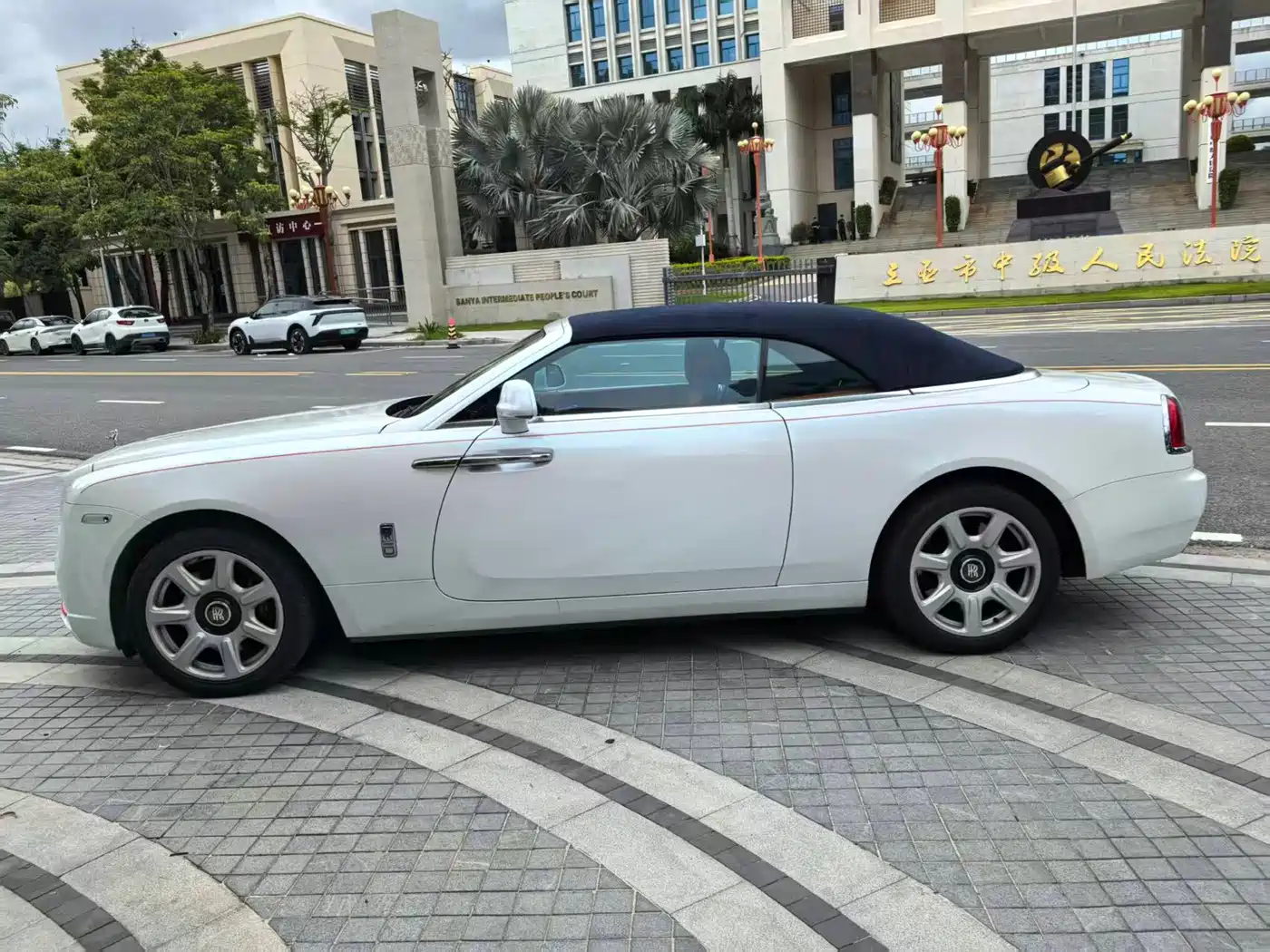 Rolls-Royce Dawn 2019 2015 6.6T Standard