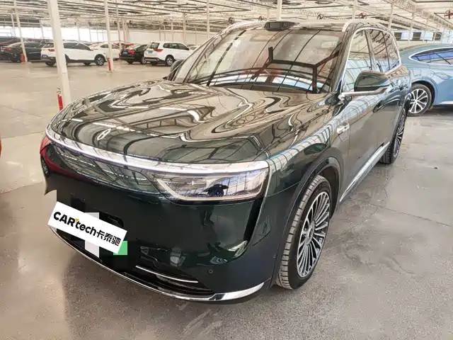 AITO ASK THE WORLD M8