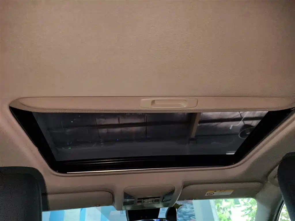 Toyota Wildlander 2022 Hybrid 2.5L E-CVT FWD Luxury PLUS Edition фото 14