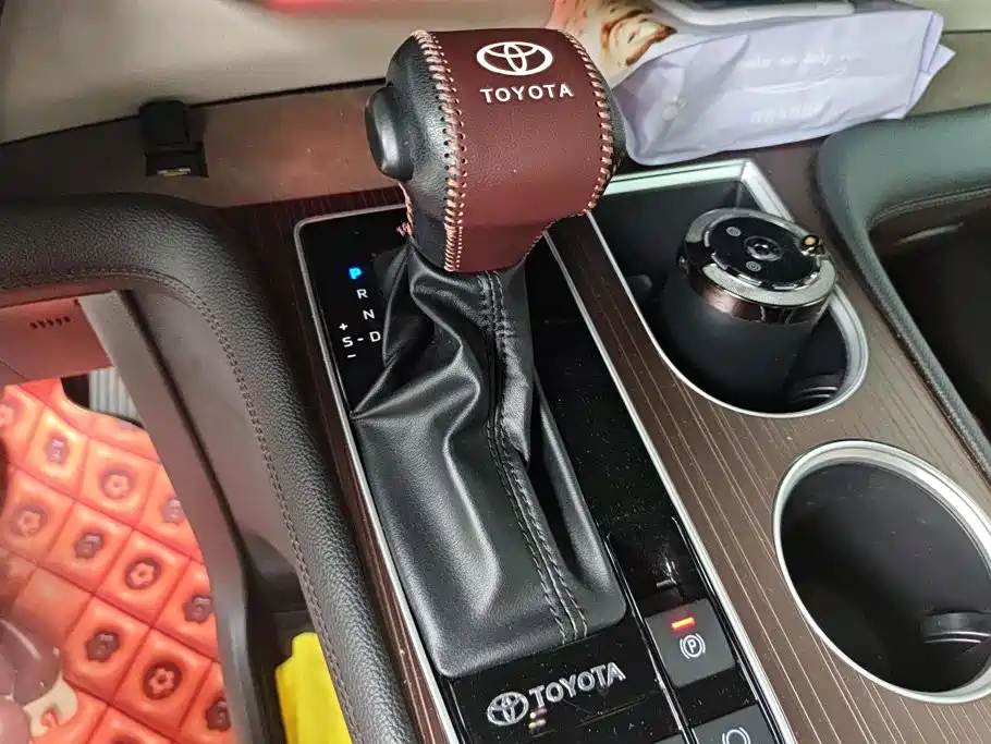 Toyota Granvia 2024 2023 2.5L Hybrid Prestige PLUS Edition