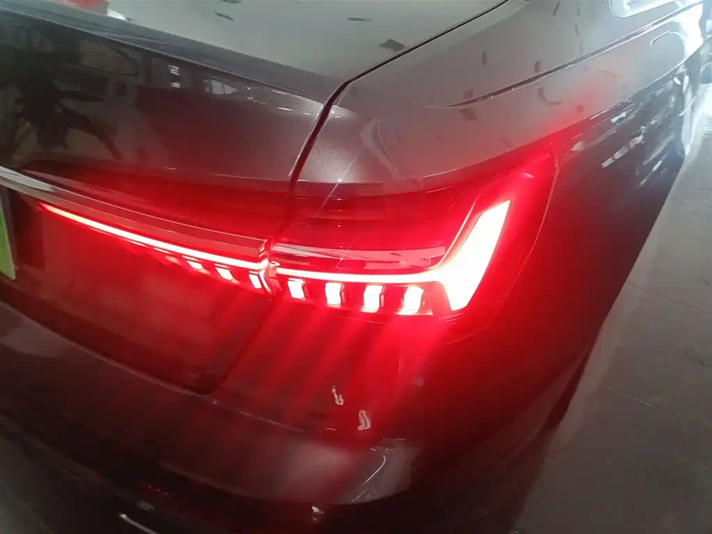 Audi A6L 2021 45 TFSI Exclusive Sport фото 24