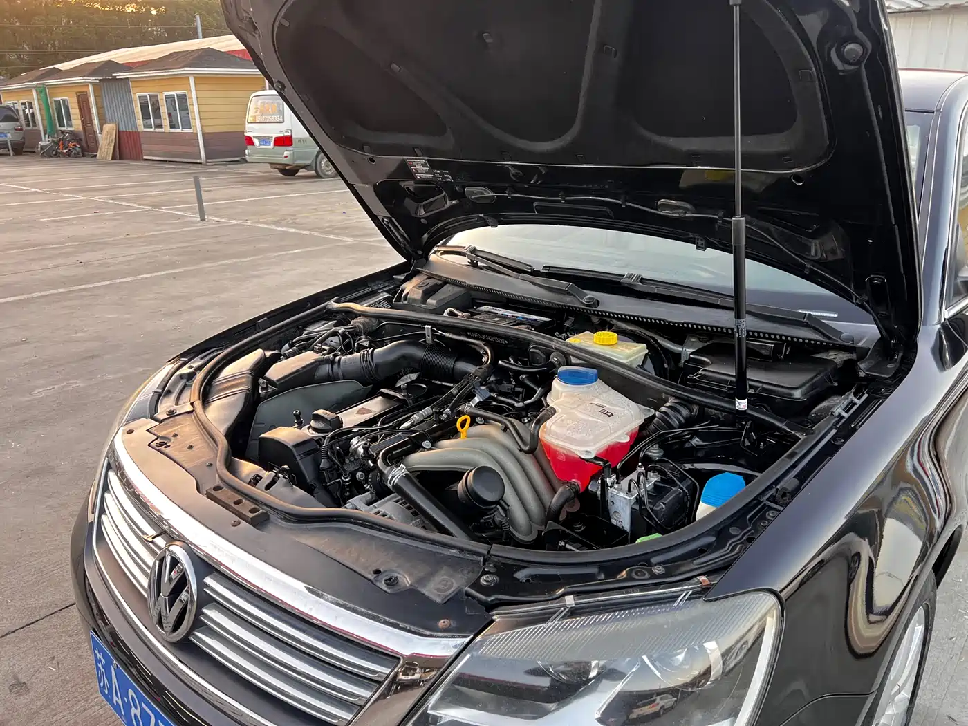 Volkswagen Passat Lingyu 2009 2.0L MFI Manual Premium фото 24