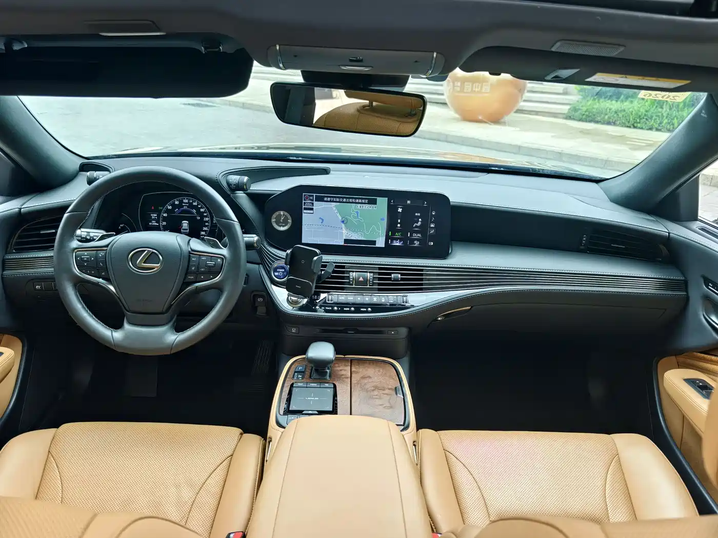 Lexus LS 2022 2021 500h Excellence Edition