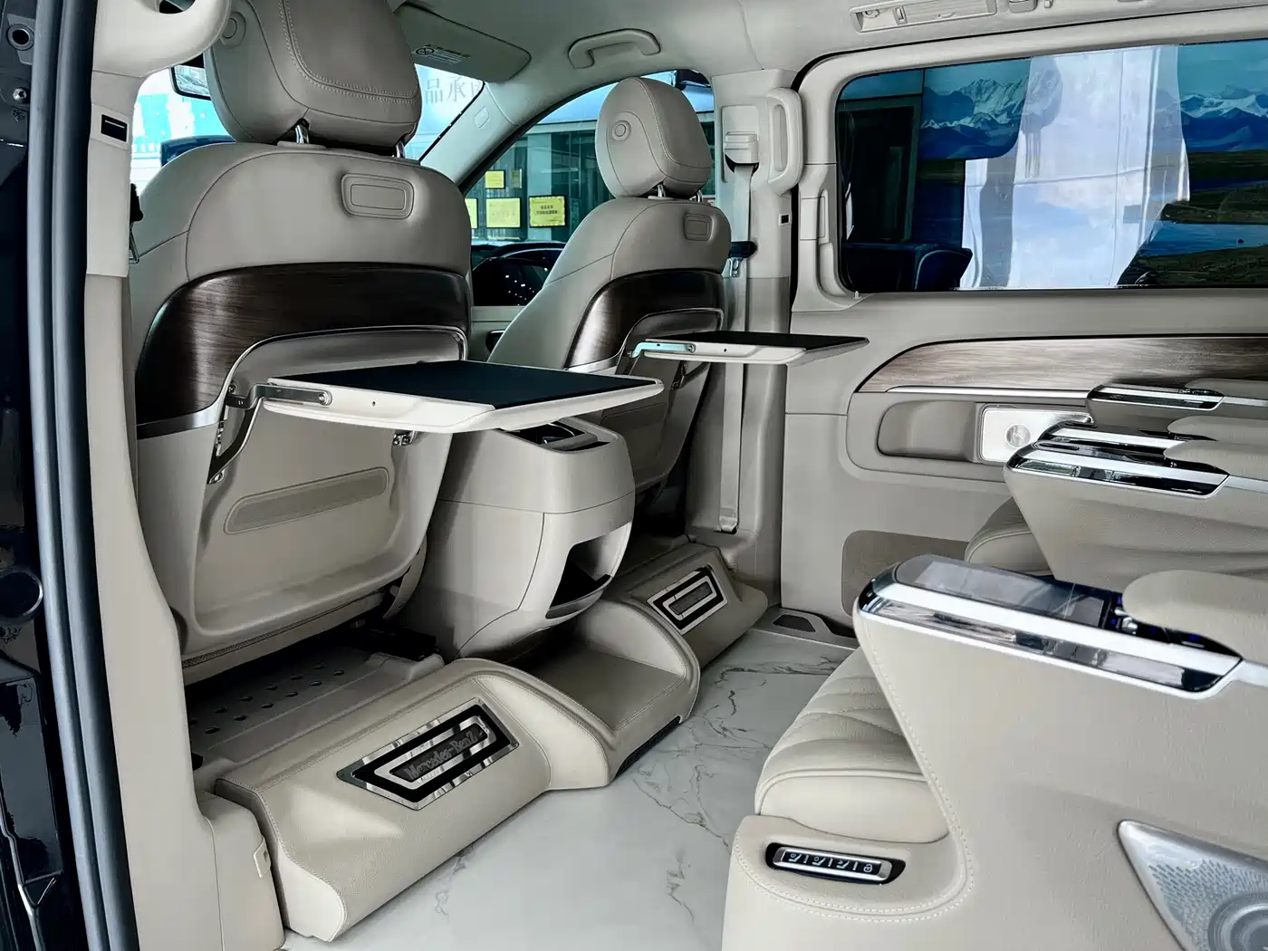 Mercedes-Benz V-Class 2022 V 260 L Long Wheelbase Luxury Edition фото 21